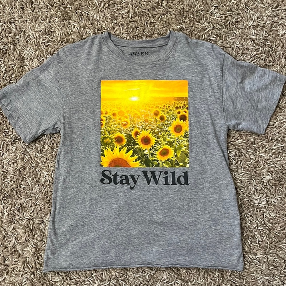 Stay Wild Crop Top size small women’s